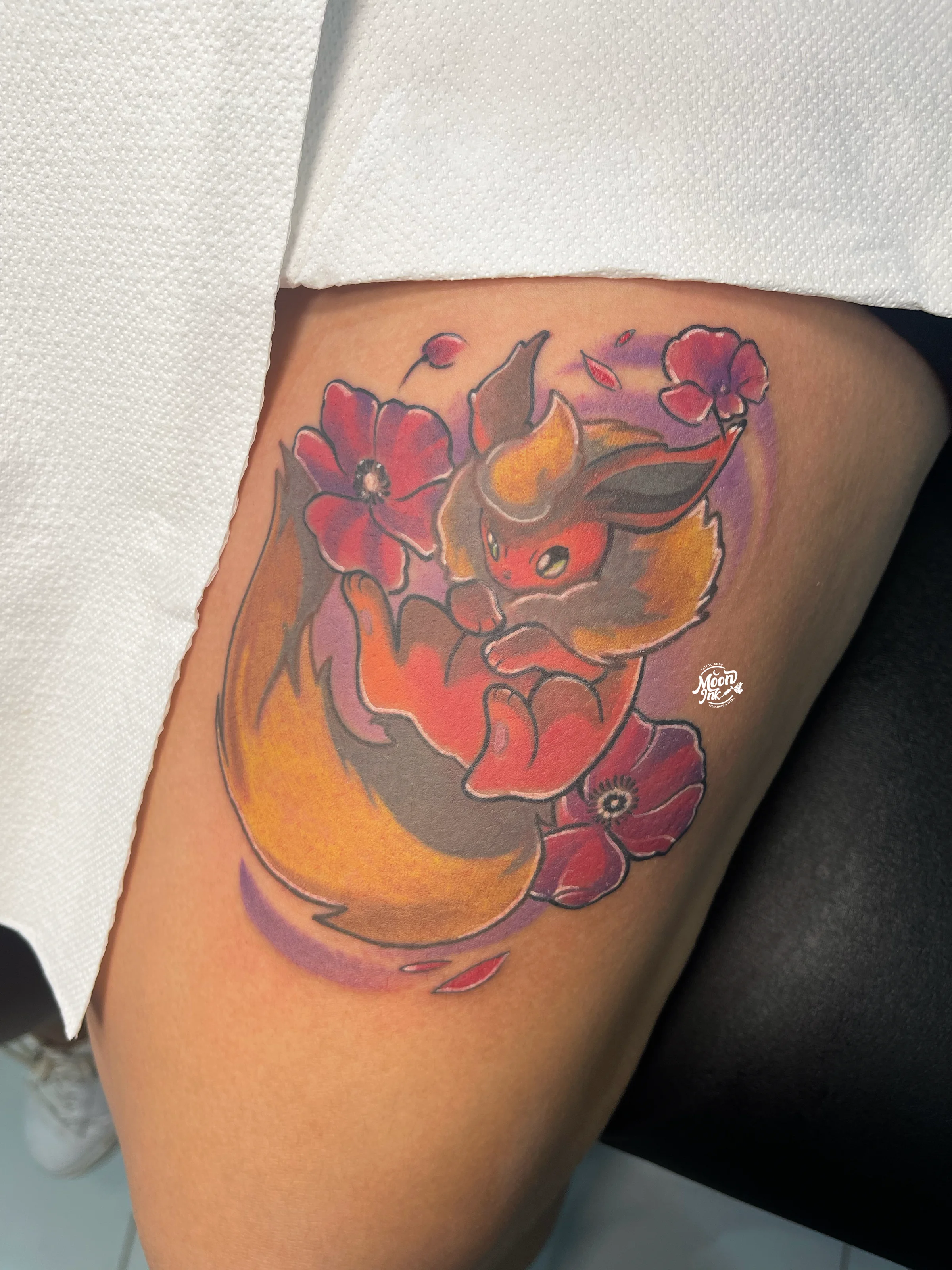 Tatouage Flareon en couleur